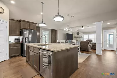 916 Cumberland Street, McGregor, TX 76657 - Photo 9