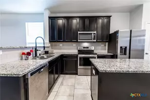 422 Dappled Willow, New Braunfels, TX 78130 - Photo 5