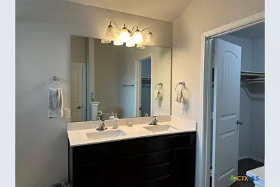 104 Green Jay Drive, Jarrell, TX 76537 - Photo 9