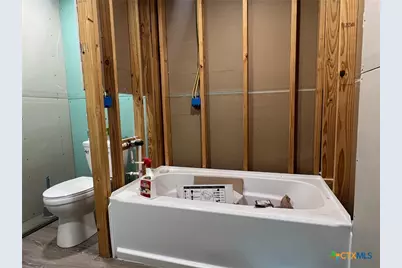 9 Lee Street, Port Lavaca, TX 77979 - Photo 7