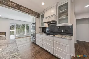 21 Royal Crest, New Braunfels, TX 78130 - Photo 9