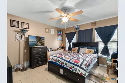 6831 Celes Meadow Drive, Converse, TX 78109 - Photo 15