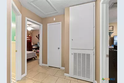 6831 Celes Meadow Drive, Converse, TX 78109 - Photo 13