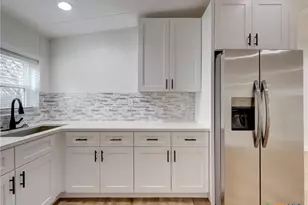 4504 Atlantis Dr, Austin, TX 78725 - Photo 11