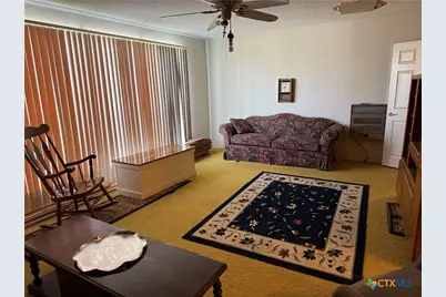 609 E Henry, Hamilton, TX 76531 - Photo 9