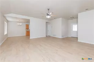 404 Rowdy Dr, Killeen, TX 76542 - Photo 3