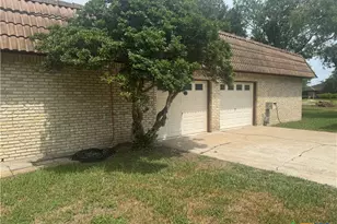 6 Ramona Ln, Victoria, TX 77904 - Photo 3