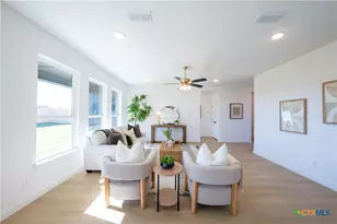 715 Liberty Park Dr, Belton, TX 76513 - Photo 5