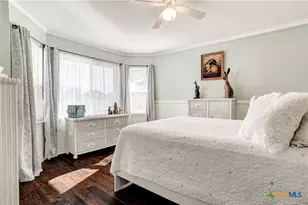 300 Champions Dr, Georgetown, TX 78628 - Photo 27