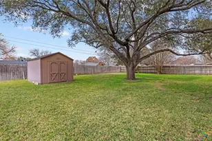 1310 Lakewinds Cir, New Braunfels, TX 78130 - Photo 25