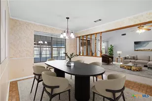 1310 Lakewinds Cir, New Braunfels, TX 78130 - Photo 7