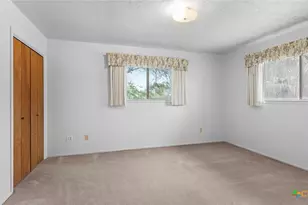 1310 Lakewinds Cir, New Braunfels, TX 78130 - Photo 21