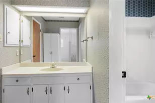 1310 Lakewinds Cir, New Braunfels, TX 78130 - Photo 17