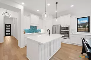 655 Vireos St, New Braunfels, TX 78132 - Photo 7