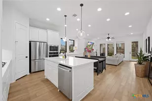 655 Vireos St, New Braunfels, TX 78132 - Photo 11