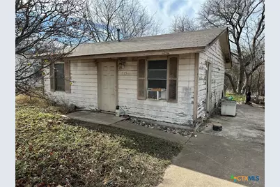 715 W Avenue B, Copperas Cove, TX 76522 - Photo 1