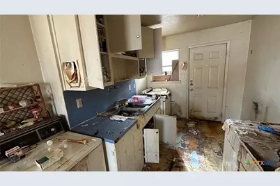 715 W Avenue B, Copperas Cove, TX 76522 - Photo 15