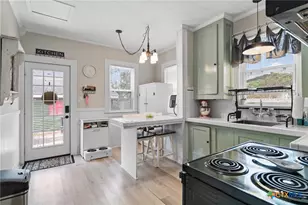 314 W Brackenridge St, Edna, TX 77957 - Photo 9