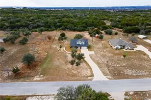 320 Sunrise Hills, Lampasas, TX 76550 - Photo 29