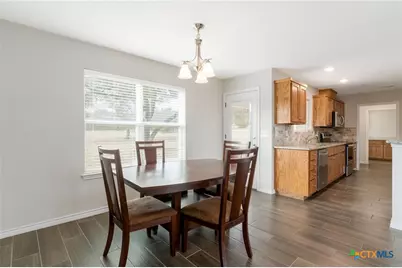 320 Sunrise Hills, Lampasas, TX 76550 - Photo 7