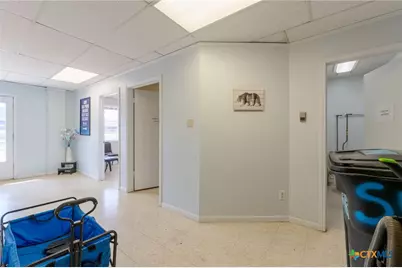 309 S Key Avenue, Lampasas, TX 76550 - Photo 13