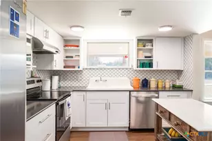 2742 Co Rd 111, Lampasas, TX 76550 - Photo 9