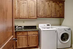 198 Co Rd 310, Yoakum, TX 77995 - Photo 25