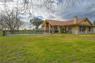 198 Co Rd 310, Yoakum, TX 77995 - Photo 5