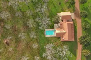 198 Co Rd 310, Yoakum, TX 77995 - Photo 45