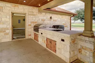 198 Co Rd 310, Yoakum, TX 77995 - Photo 27