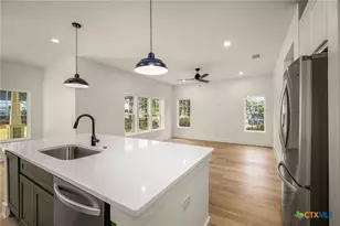 1672 Hillcrest Forest, Canyon Lake, TX 78133 - Photo 11