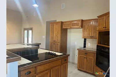 3076 County Road 1045, Lampasas, TX 76550 - Photo 17