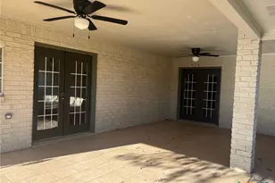 3076 County Rd 1045, Lampasas, TX 76550 - Photo 7