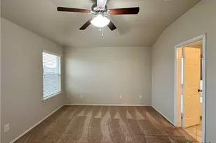 702 Deborah Kay Dr, Killeen, TX 76542 - Photo 17