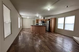 532 Post Office St, Kingsbury, TX 78638 - Photo 9