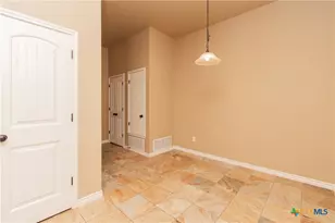 402 Sladecek Dr, Killeen, TX 76542 - Photo 5