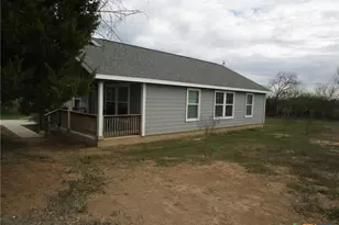 2279 Eastman Ave, New Braunfels, TX 78130 - Photo 3