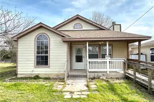819 S 16th St, Temple, TX 76501 - Photo 1