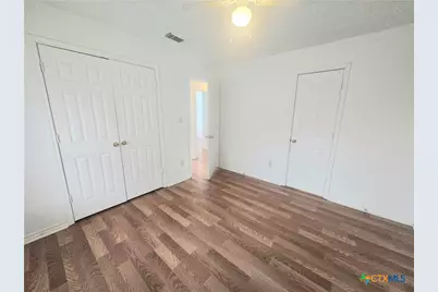 819 S 16th Street, Temple, TX 76501 - Photo 5