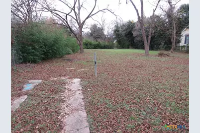 214 E Munroe Avenue, Temple, TX 76501 - Photo 15