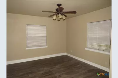 214 E Munroe Avenue, Temple, TX 76501 - Photo 11
