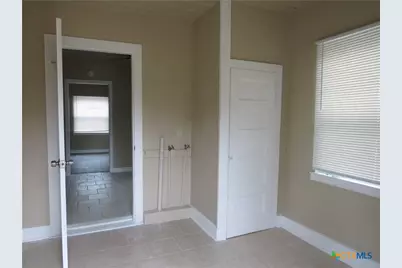 214 E Munroe Avenue, Temple, TX 76501 - Photo 3