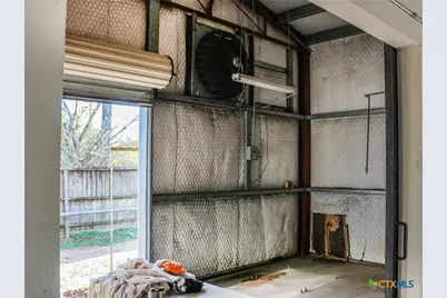 201 S Ridge Street, Hallettsville, TX 77964 - Photo 21