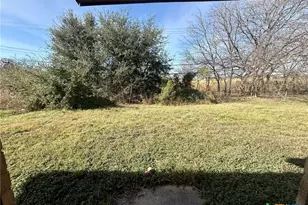 1805 N W S Young Dr, Killeen, TX 76543 - Photo 15