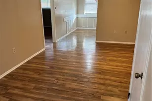 510 N Bauer St, Seguin, TX 78155 - Photo 5