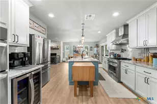 8901 Brewer Ln, Salado, TX 76571 - Photo 15