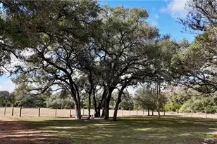 415 Co Rd 457, Hallettsville, TX 77964 - Photo 41