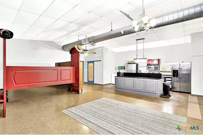 498 County Road 124, Floresville, TX 78114 - Photo 19