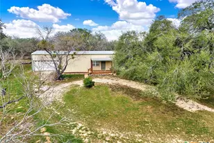 498 County Rd 124, Floresville, TX 78114 - Photo 7