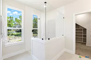 742 Rayner Ranch Blvd, Spring Branch, TX 78070 - Photo 17